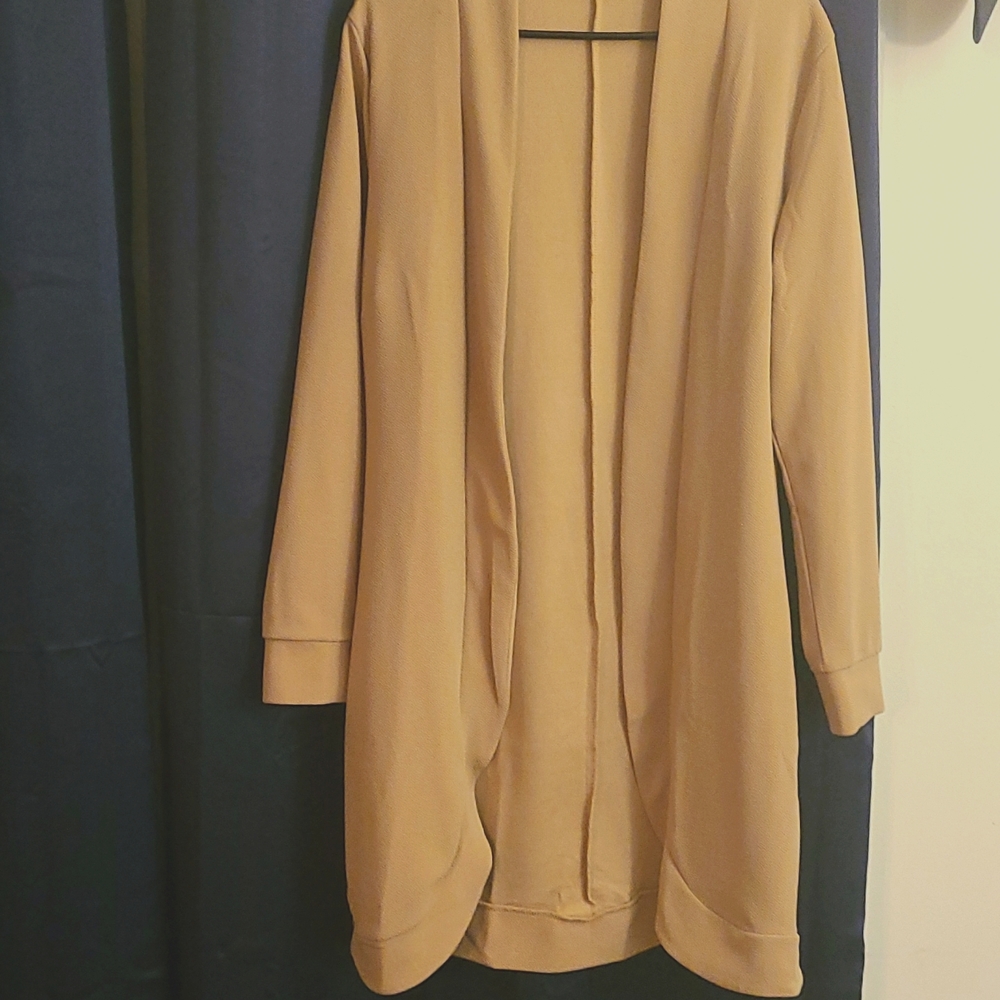 Women's Long sleeve long open Tan Blazer Size XL very stretchy
